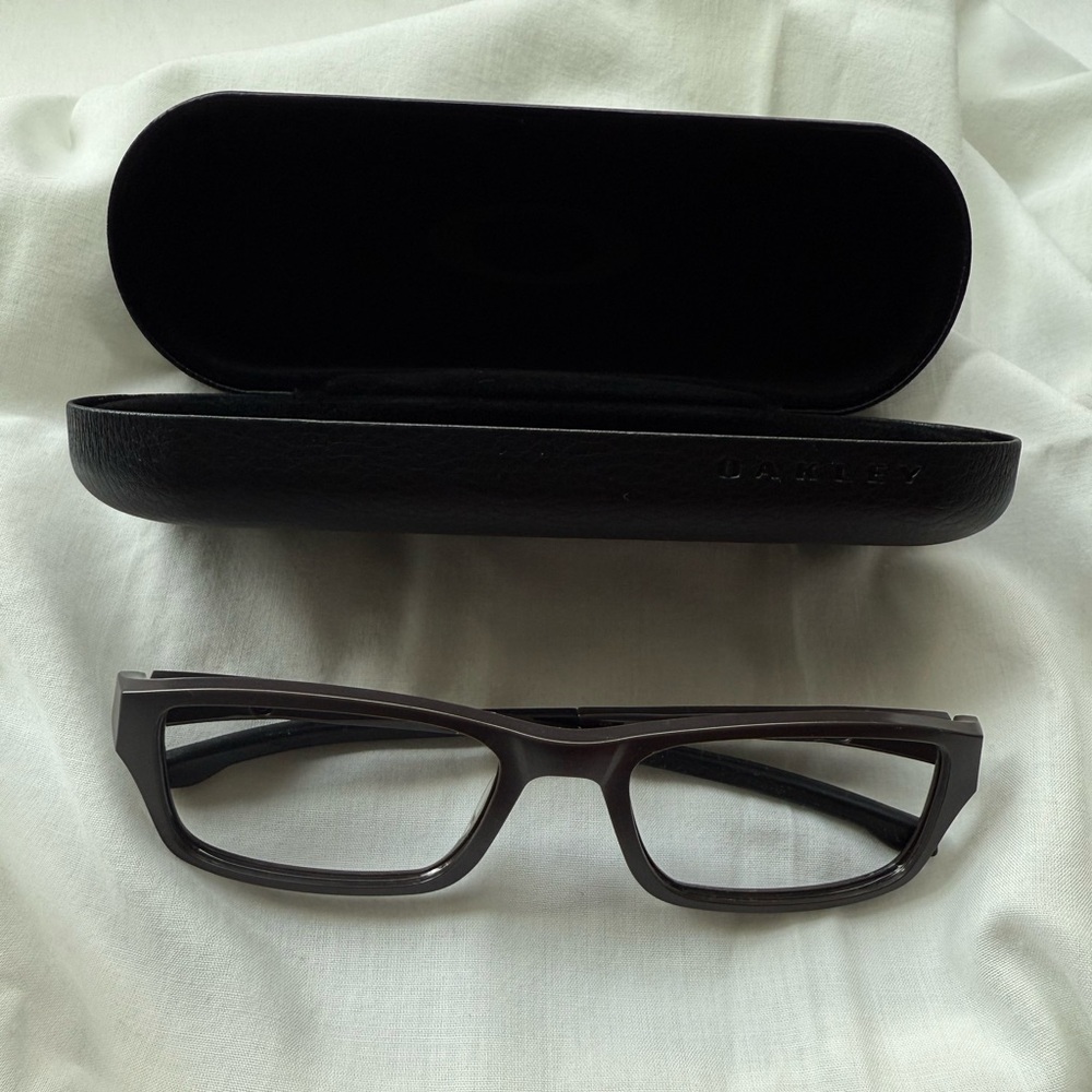Oakley Brown Stylish Black Rectangular Glasses